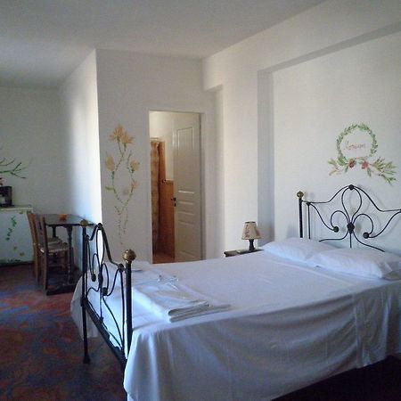 Angelica'S Hotel Fry ภายนอก รูปภาพ